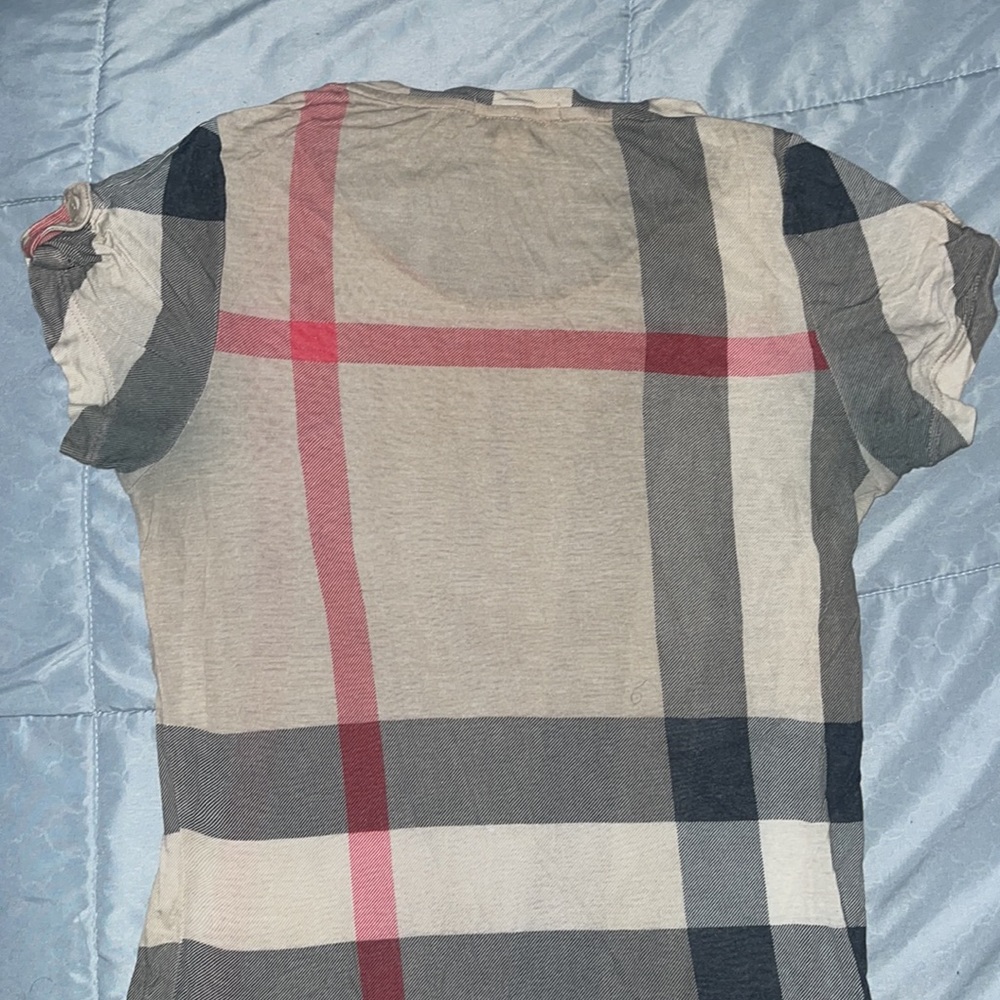 Burberry T-Shirt - Picture 7 of 8